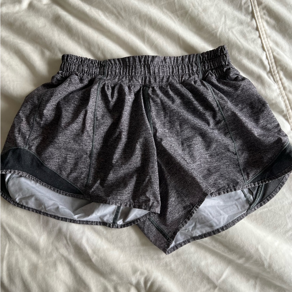 Lululemon 2” shorts
